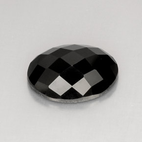 Spinelle noir naturelle coupe ovale, 10,35 ct, opaque
