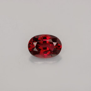 Spinelle  naturelle coupe ovale, 0,76 ct, VS