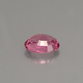 Spinelle rose naturelle coupe ovale, 0,84 ct, VVS