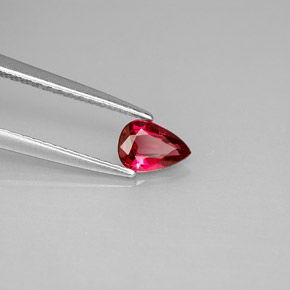 Spinelle rouge naturelle en forme de poire, 0,38 ct, VS