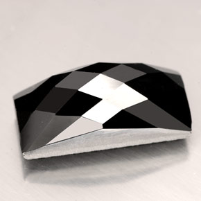 Spinelle noir naturelle baguette, 12,84 ct, opaque
