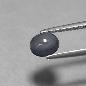 Spinelle gris naturelle coupe ovale, 1,32 ct, transparent