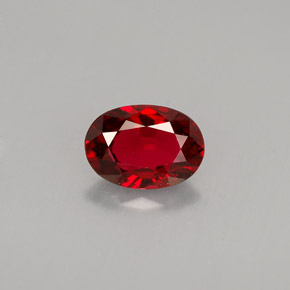 Spinelle rouge naturelle coupe ovale, 0,69 ct, VS