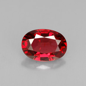 Spinelle rouge naturelle coupe ovale, 0,68 ct, VS
