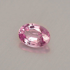 Spinelle rose naturelle coupe ovale, 0,52 ct, VVS-VS