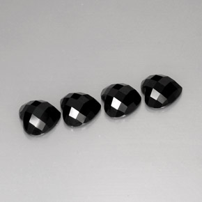 Achetez naturel ct noir spinelle gems, forme de coeur, en provenance thaïlande chez gemselect. en stock, livraison internationale!