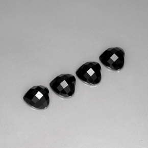 Achetez naturel ct noir spinelle gems, forme de coeur, en provenance thaïlande chez gemselect. en stock, livraison internationale!