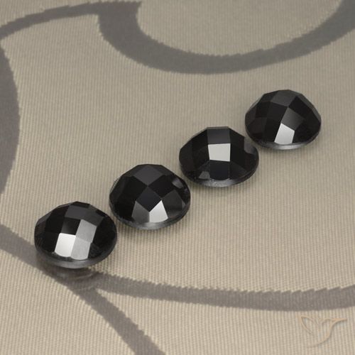 19.58ctw Naturel Noire Spinelle, Tour, Opaque