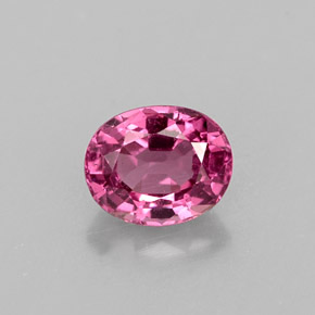 Spinelle  naturelle coupe ovale, 0,69 ct, VS