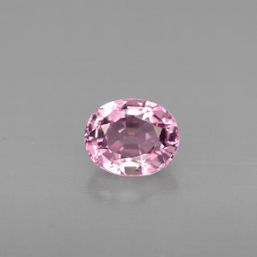 Spinelle pourpre naturelle coupe ovale, 0,74 ct, VVS-VS