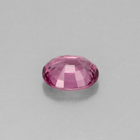 Spinelle violet naturelle coupe ovale, 0,67 ct, VVS-VS