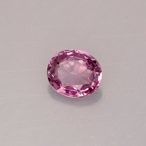 Spinelle violet naturelle coupe ovale, 0,63 ct, VVS-VS
