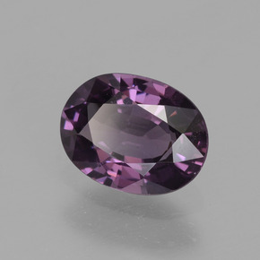 Spinelle pourpre naturelle coupe ovale, 0,82 ct, VVS
