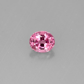 Spinelle rose naturelle coupe ovale, 0,58 ct, VVS-VS