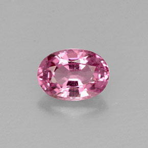 Spinelle pourpre naturelle coupe ovale, 0,92 ct, VVS-VS