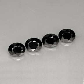 Achetez naturel ct noir spinelle gems, coupe ovale, en provenance thaïlande chez gemselect. en stock, livraison internationale!