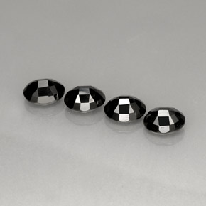 Achetez naturel ct noir spinelle gems, coupe ovale, en provenance thaïlande chez gemselect. en stock, livraison internationale!
