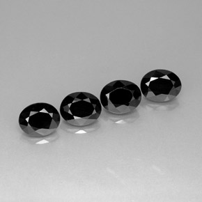 Achetez naturel ct noir spinelle gems, coupe ovale, en provenance thaïlande chez gemselect. en stock, livraison internationale!