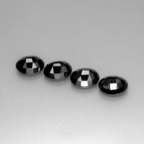 Achetez naturel ct noir spinelle gems, coupe ovale, en provenance thaïlande chez gemselect. en stock, livraison internationale!