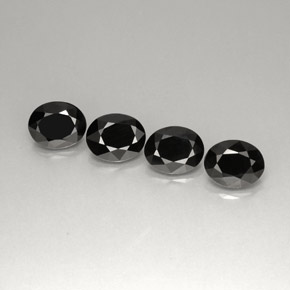 Achetez naturel ct noir spinelle gems, coupe ovale, en provenance thaïlande chez gemselect. en stock, livraison internationale!