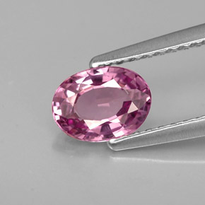 Spinelle pourpre naturelle coupe ovale, 0,84 ct, VVS-VS