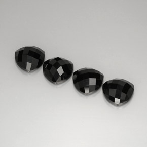 Achetez naturel ct noir spinelle gems, trillion, en provenance thaïlande chez gemselect. en stock, livraison internationale!