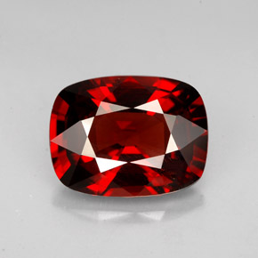 Spinelle rouge naturelle coupe coussin, 4,44 ct, VVS-VS