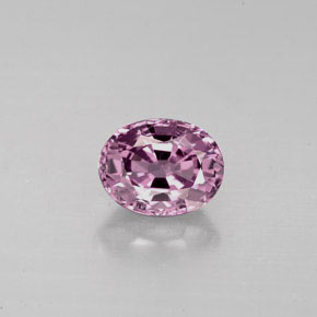 Spinelle pourpre naturelle coupe ovale, 1,25 ct, VVS