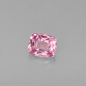 Spinelle rose naturelle coupe coussin, 0,45 ct, VVS-VS