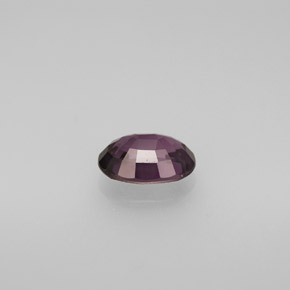 Spinelle  naturelle coupe ovale, 0,83 ct, VVS-VS