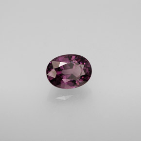 Spinelle  naturelle coupe ovale, 1,33 ct, VS