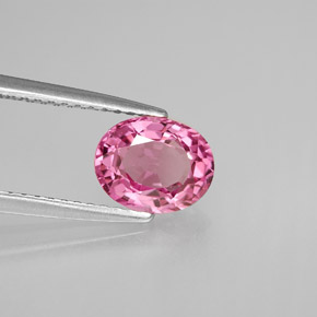 Spinelle rose naturelle coupe ovale, 1,37 ct, VS