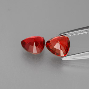 Achetez naturel ct rouge spinelle gems, trillion, en provenance myanmar (birmanie) chez gemselect. en stock, livraison internationale!
