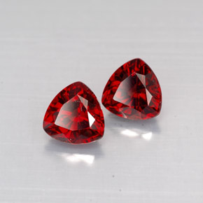 Achetez naturel ct rouge spinelle gems, trillion, en provenance myanmar (birmanie) chez gemselect. en stock, livraison internationale!