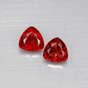 Achetez naturel ct rouge spinelle gems, trillion, en provenance myanmar (birmanie) chez gemselect. en stock, livraison internationale!