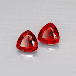 Achetez naturel ct rouge spinelle gems, trillion, en provenance myanmar (birmanie) chez gemselect. en stock, livraison internationale!
