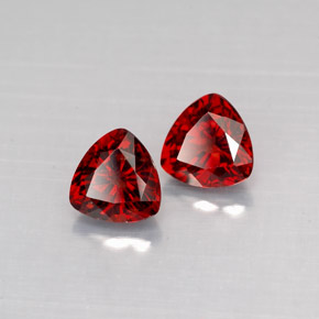 Achetez naturel ct  spinelle gems, trillion, en provenance myanmar (birmanie) chez gemselect. en stock, livraison internationale!
