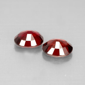 Achetez naturel ct rouge spinelle gems, coupe ovale, en provenance myanmar (birmanie) chez gemselect. en stock, livraison internationale!