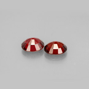Achetez naturel ct rouge spinelle gems, coupe ovale, en provenance myanmar (birmanie) chez gemselect. en stock, livraison internationale!