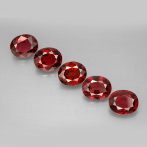 Achetez naturel ct rouge spinelle gems, coupe ovale, en provenance myanmar (birmanie) chez gemselect. en stock, livraison internationale!
