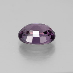Spinelle violet naturelle coupe ovale, 1,70 ct, VVS