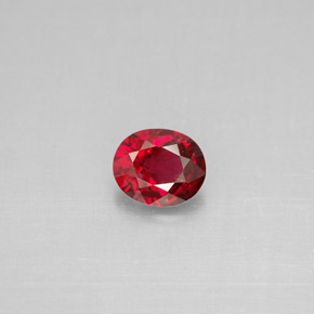 Spinelle  naturelle coupe ovale, 0,63 ct, VS