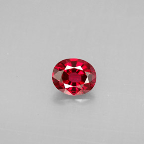Spinelle rouge naturelle coupe ovale, 0,62 ct, VS
