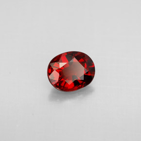Spinelle  naturelle coupe ovale, 0,66 ct, VS