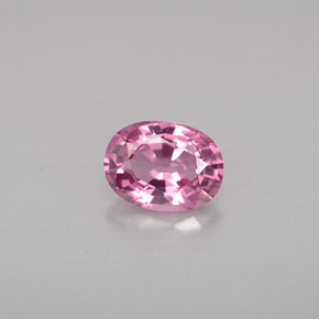 Spinelle rose naturelle coupe ovale, 0,97 ct, VS