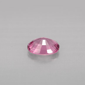 Spinelle rose naturelle coupe ovale, 0,97 ct, VS