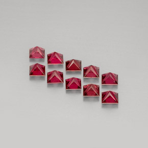 Achetez naturel ct rouge spinelle gems, carré, en provenance myanmar (birmanie) chez gemselect. en stock, livraison internationale!