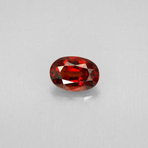 Spinelle rouge naturelle coupe ovale, 0,75 ct, VS