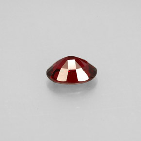 Spinelle  naturelle coupe ovale, 0,74 ct, VS