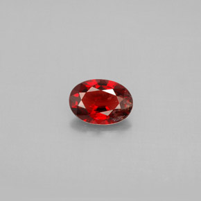 Spinelle  naturelle coupe ovale, 0,67 ct, SI